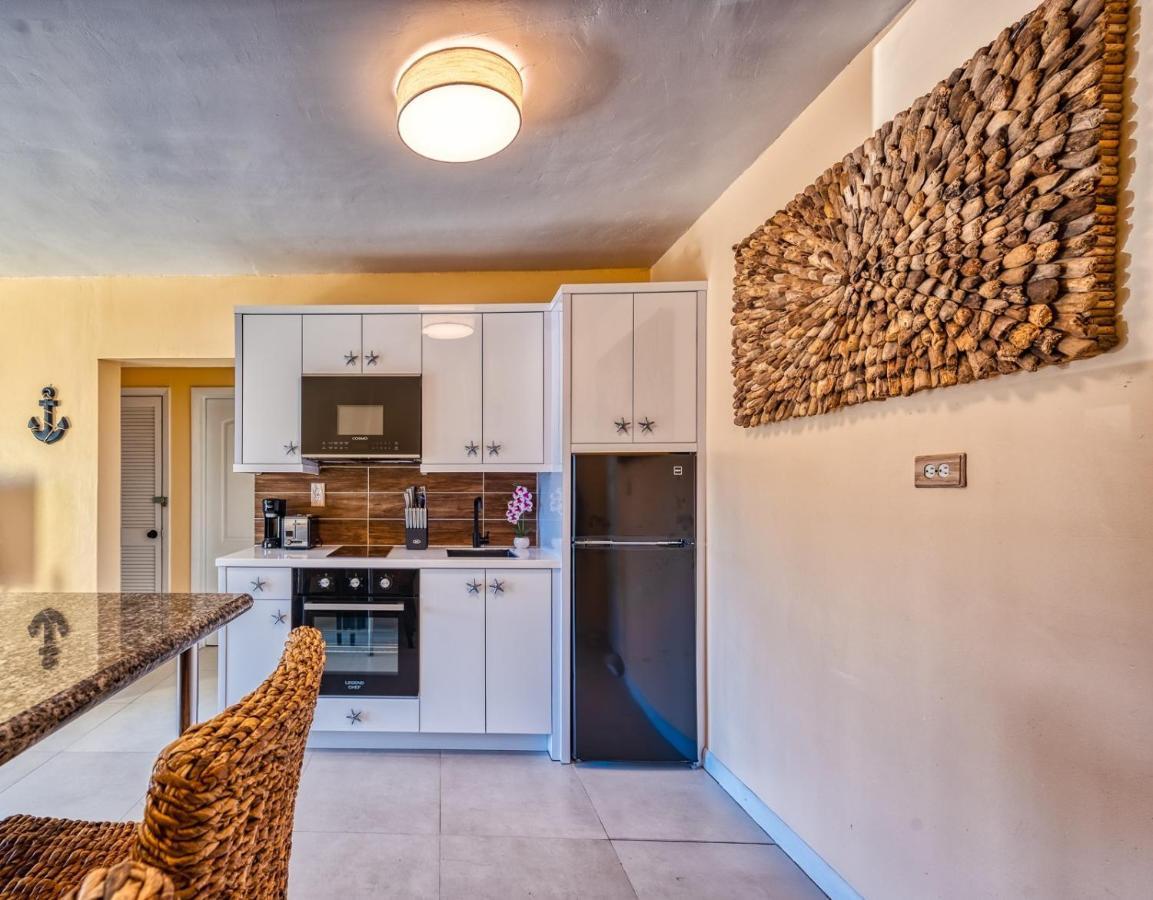 Lovely Apartment Near Beach, Downtown, 24H Security, Pool Nassau Exteriér fotografie