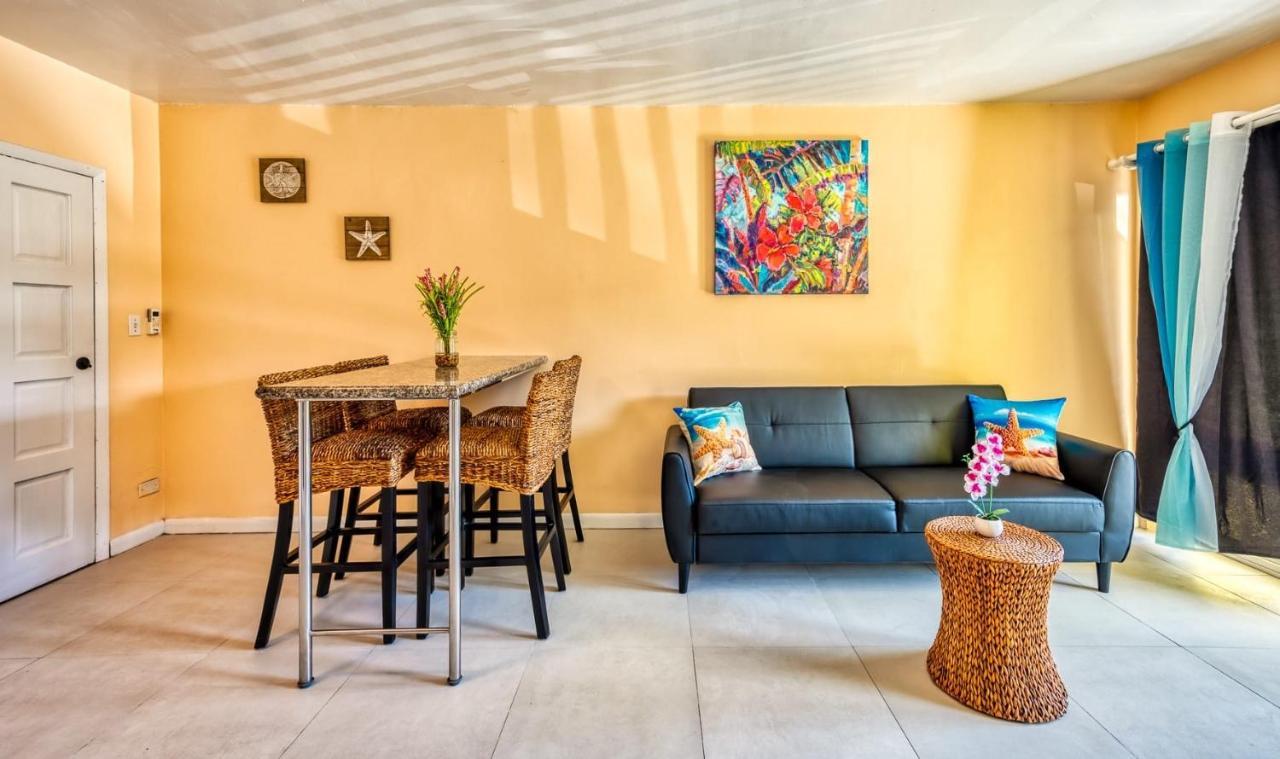 Lovely Apartment Near Beach, Downtown, 24H Security, Pool Nassau Exteriér fotografie